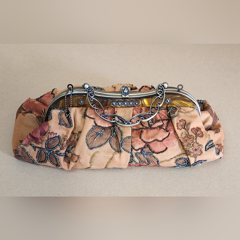 Victorian Beaded evening bag, floral bag Metal Strap Acetate, Seed Beads, Lucite - Picture 2 of 10